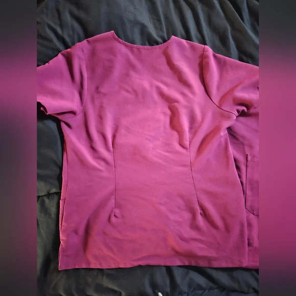 Mandala Womens Scrub Set In Raspberry LP - Picture 2 of 6